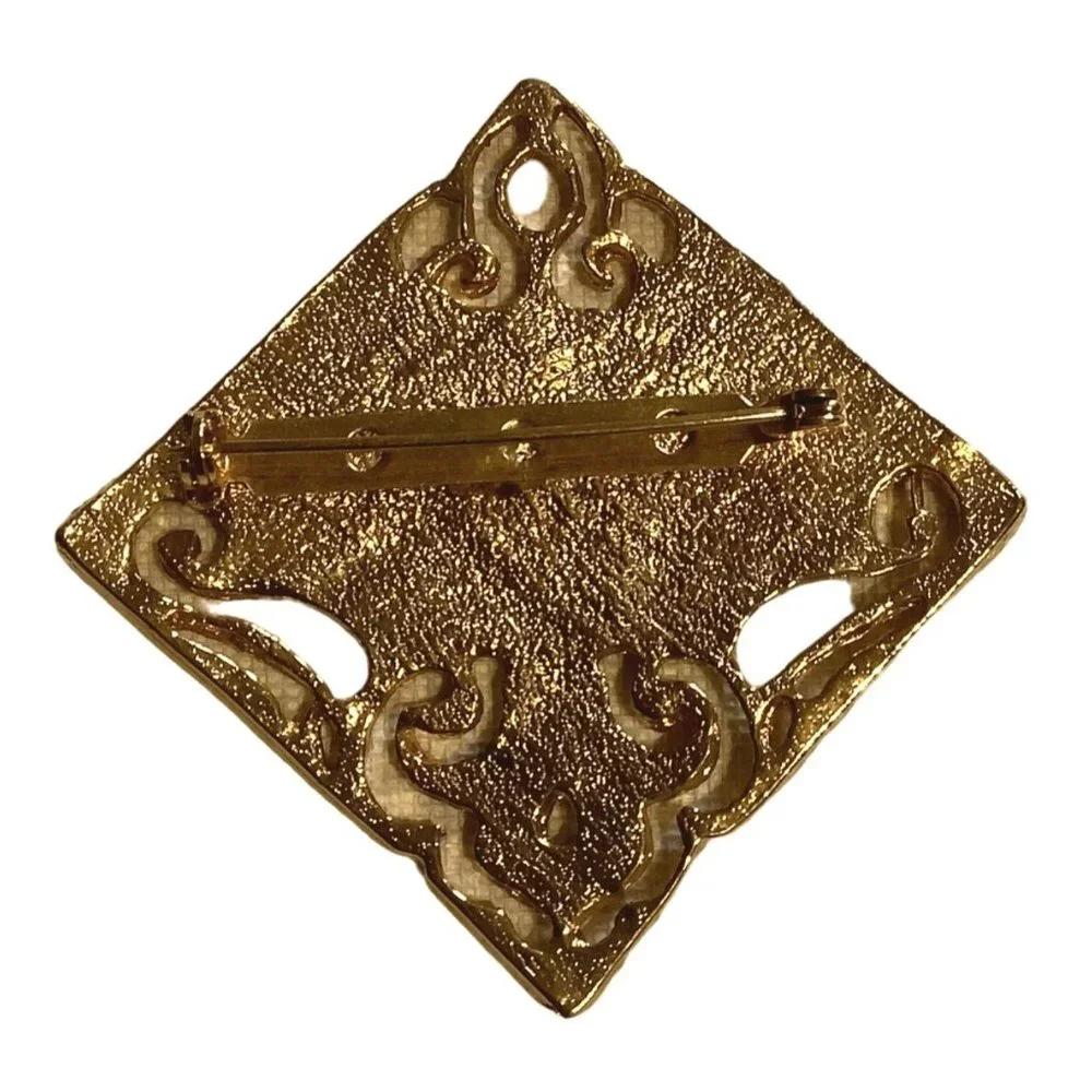 Vintage Gold Tone Art Nouveau Brooch Diamond Shaped Marbled Cream Coloring 2.25